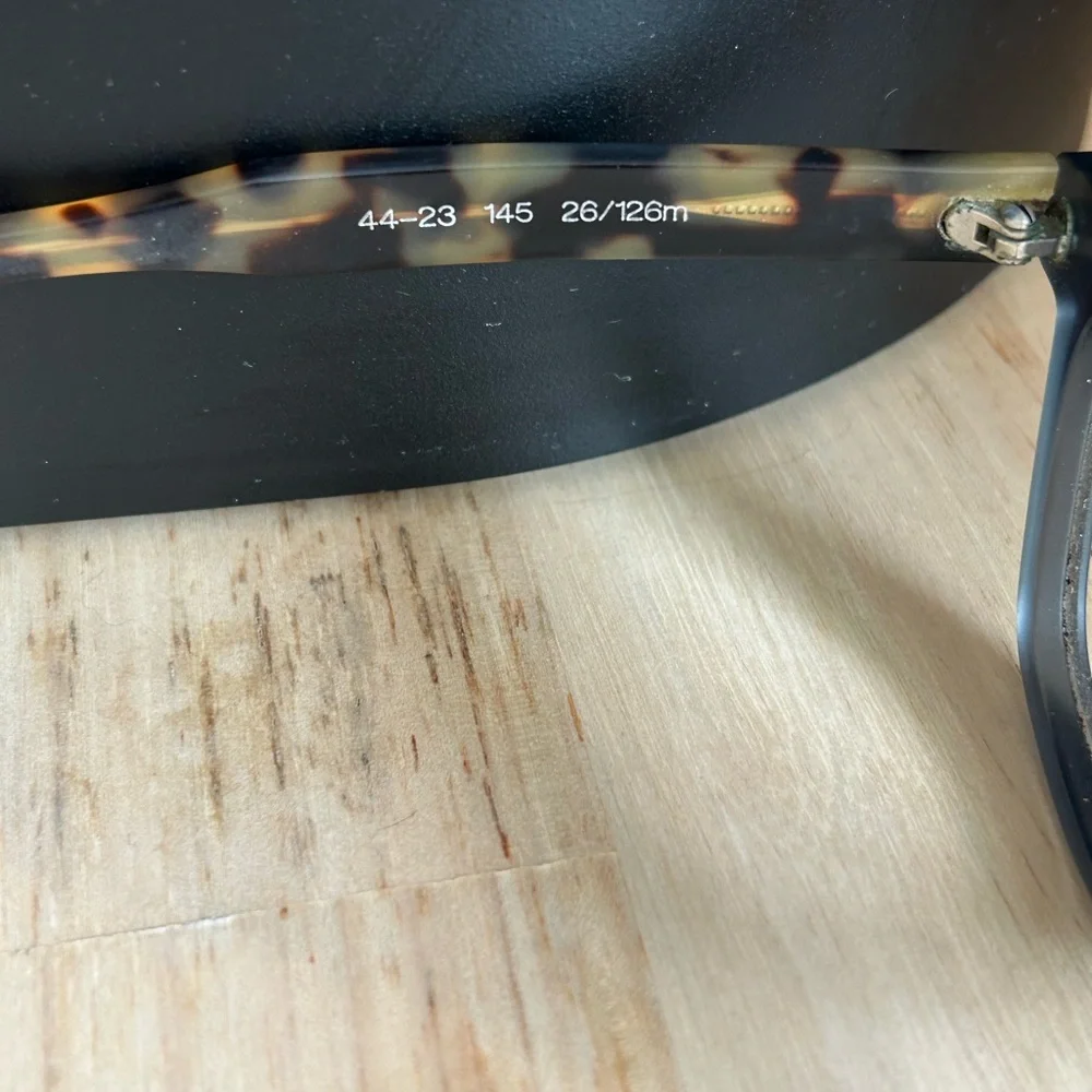 SEE Glasses tortoise smoke gray with case 2212 44 23